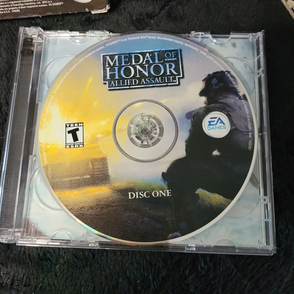 Medal of Honor PC Game Lot Allied Assault + Spearhead Expansion Pack Cent Europe
